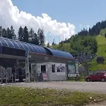 Wulli In Der Naehe Der Skianlagen Alpesi faház